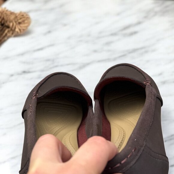Crocs NWOB Marin ColorLite Loafers Women's Size 6.5 Mahogany Brown Slip On - Picture 8 of 11